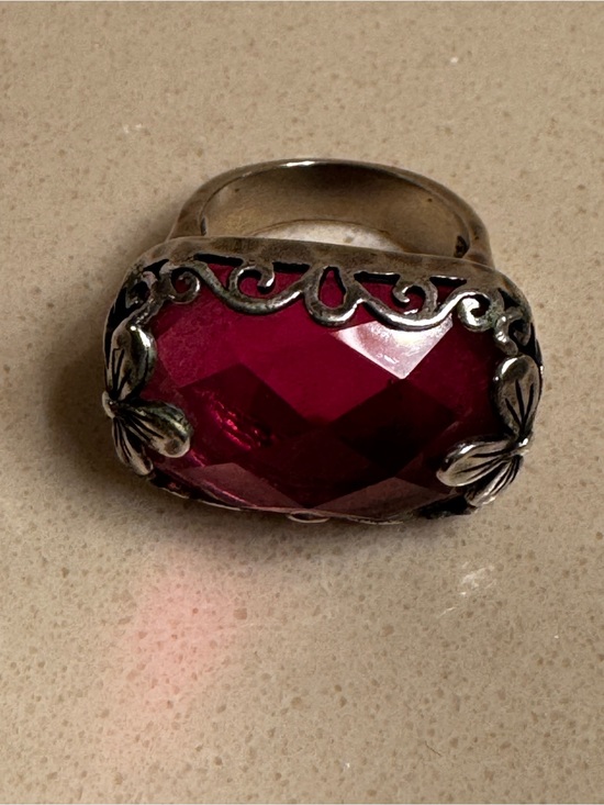 Silpada 925 Sterling Silver Floral Accent Ring with Deep Pink Red Faceted Stone